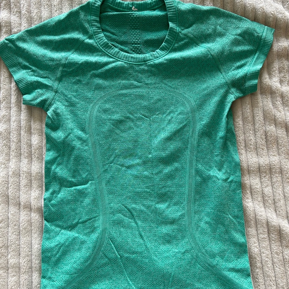Lululemon Swiftly Tech Short-Sleeve Green